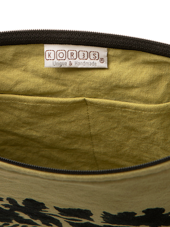 Skyrian Wristlet Olive