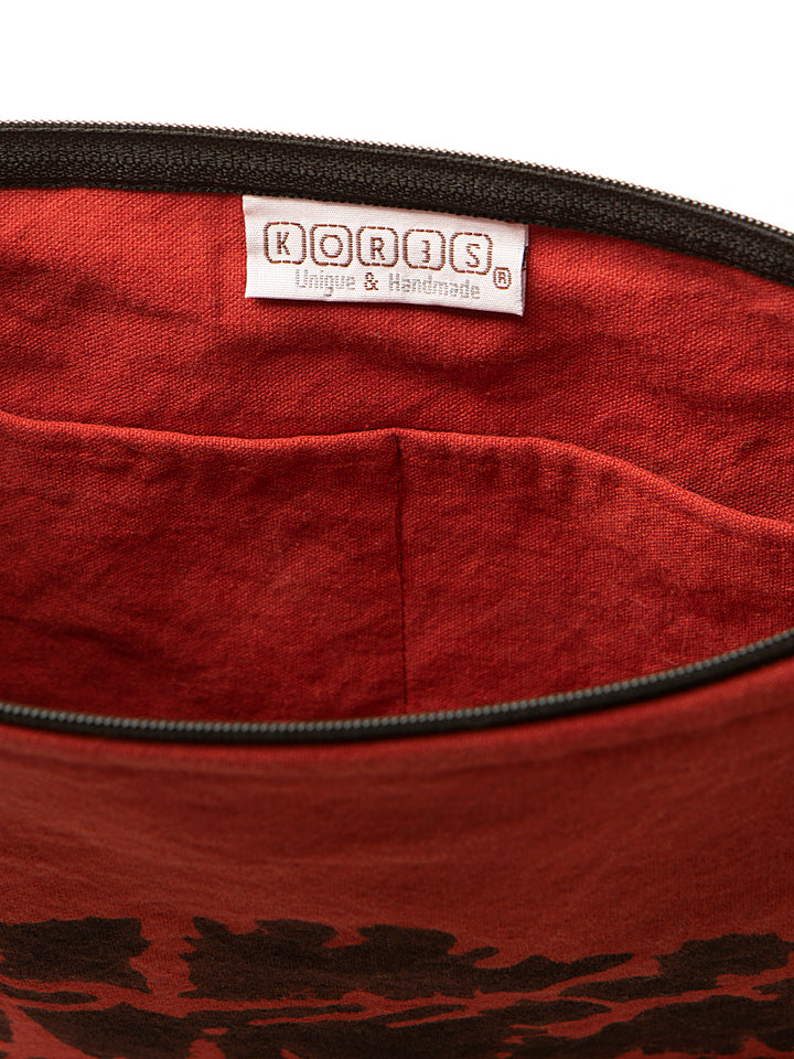 Skyrian Wristlet Red